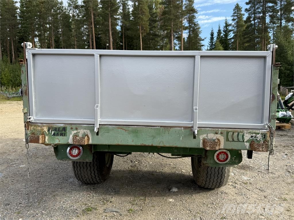 Bala TK 611 Bendrosios paskirties priekabos