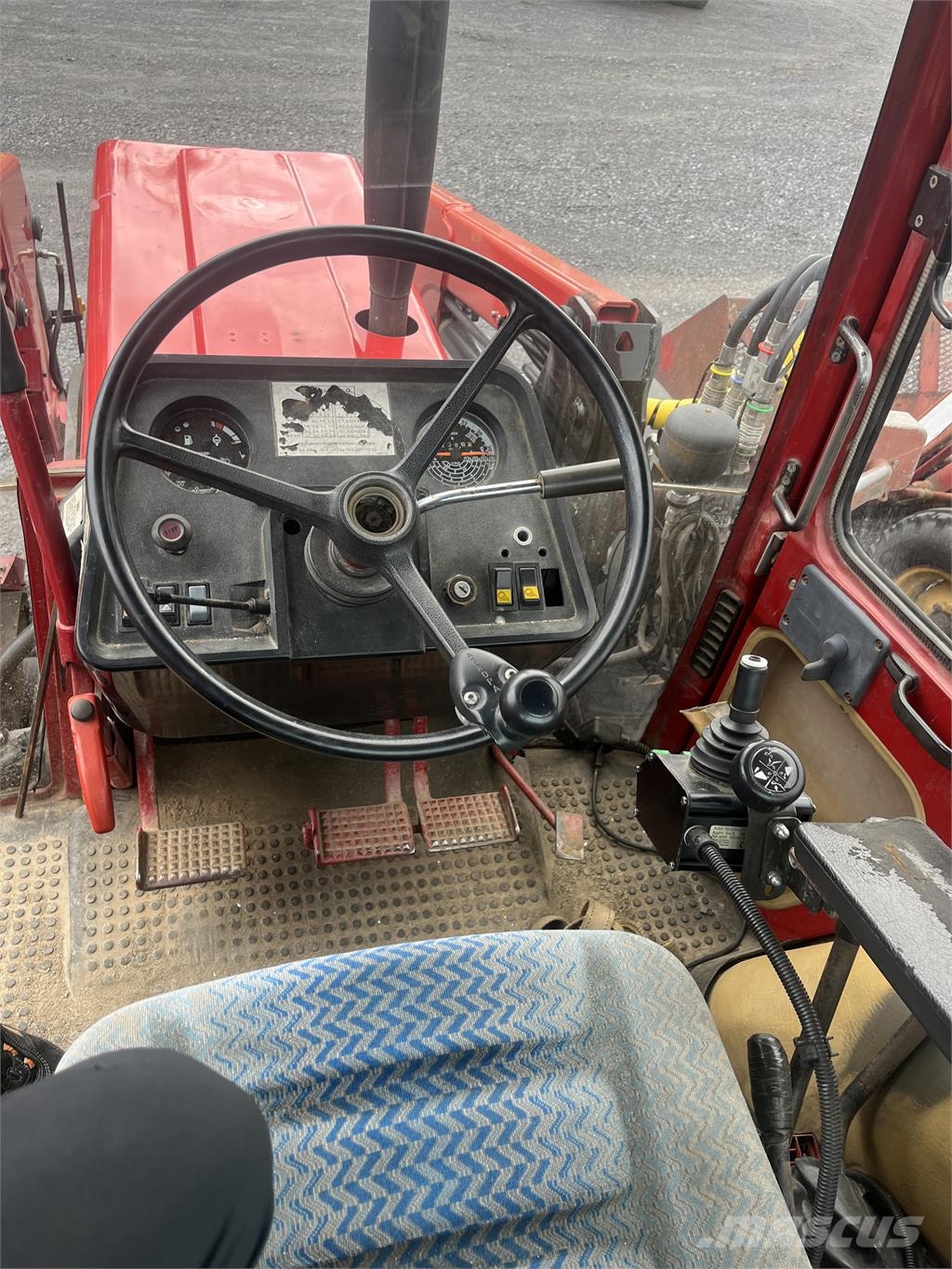 Case IH 844XL LASTARE ÅLÖ 920 Traktorid
