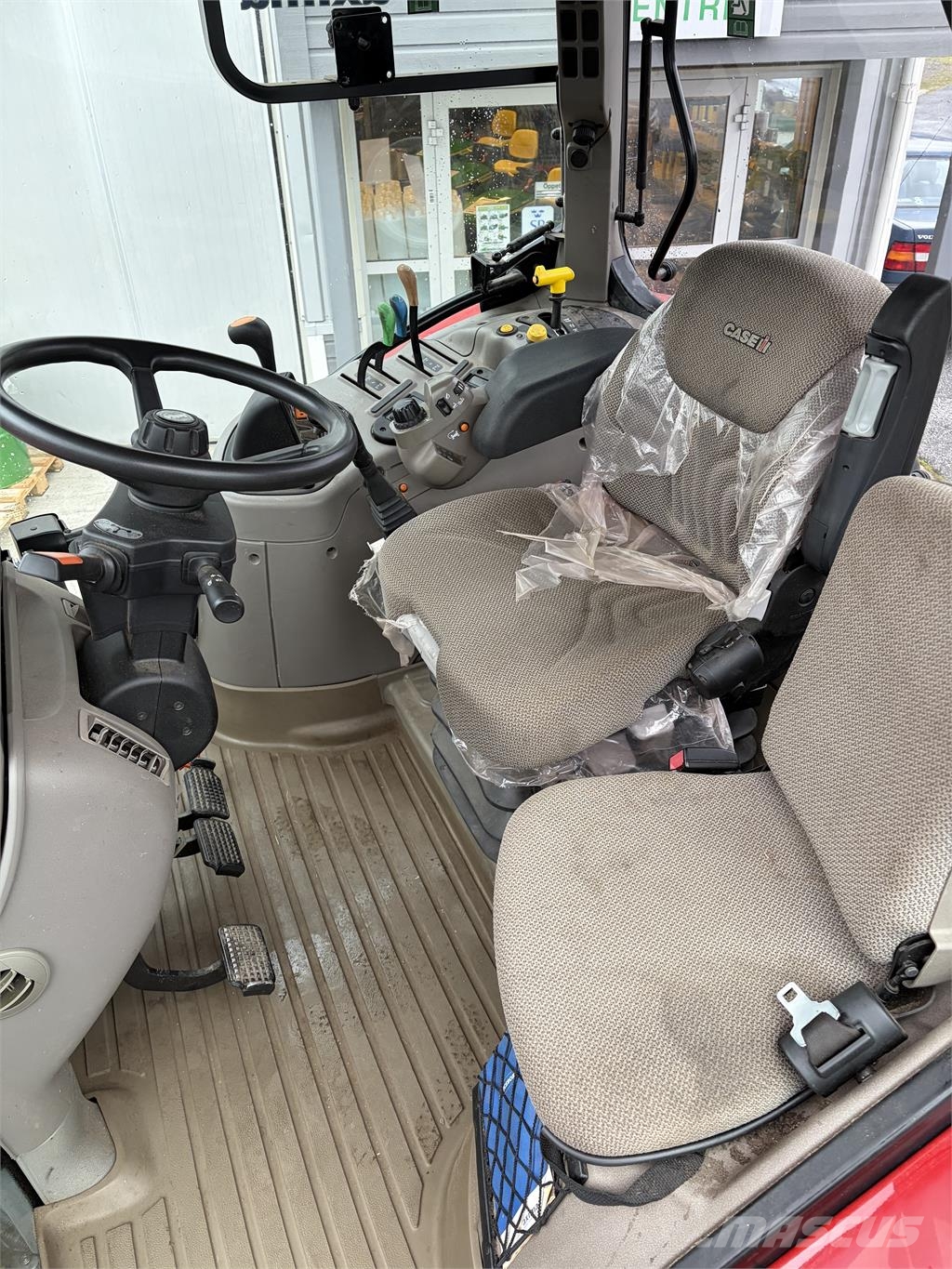 Case IH MAXXUM 150 NYSKICK Traktorit