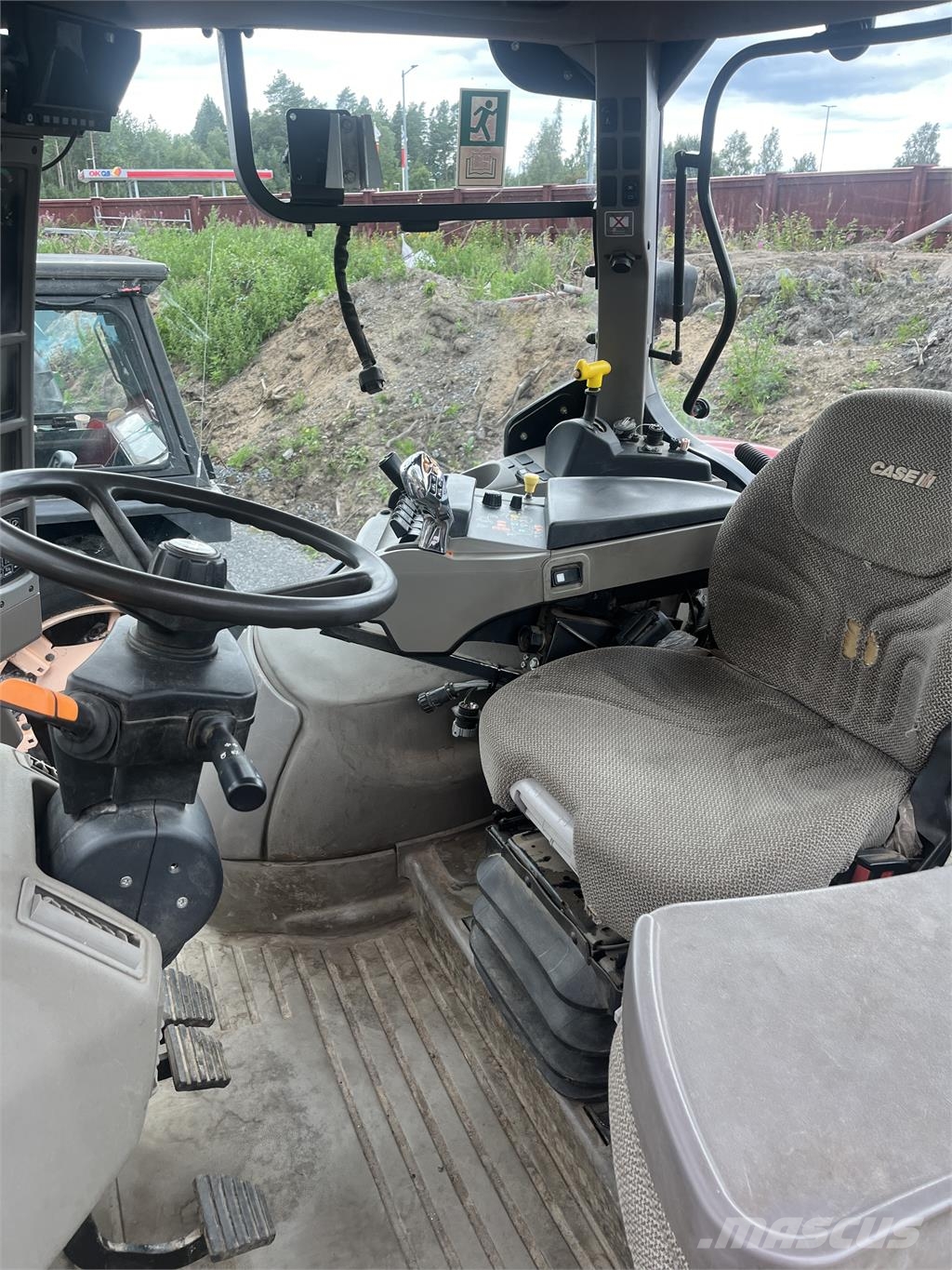 Case IH PUMA 155 COMFORT Traktory