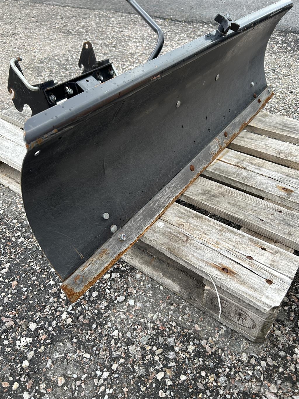 Cub Cadet 1517 ROTORMASKIN Nega okolice - drugo