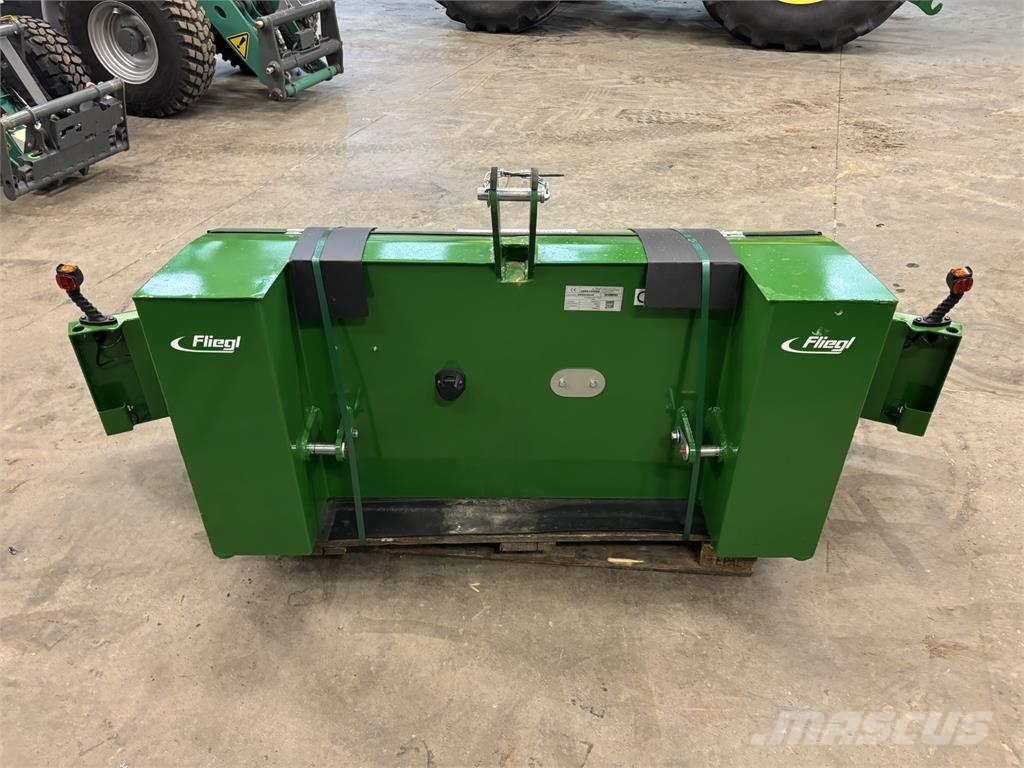 Fliegl Frontvikt Fliegl med belysning Otros accesorios para tractores