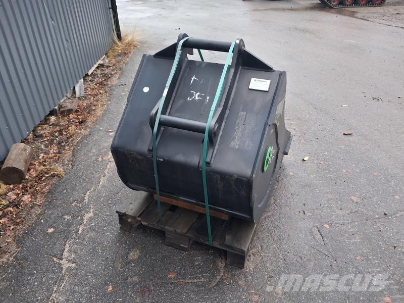 GRÄVSKOPA 500L SLÄTT STÅL DEFE Koparki gąsienicowe