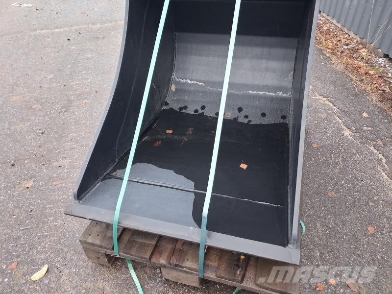 GRÄVSKOPA 500L SLÄTT STÅL DEFE Koparki gąsienicowe