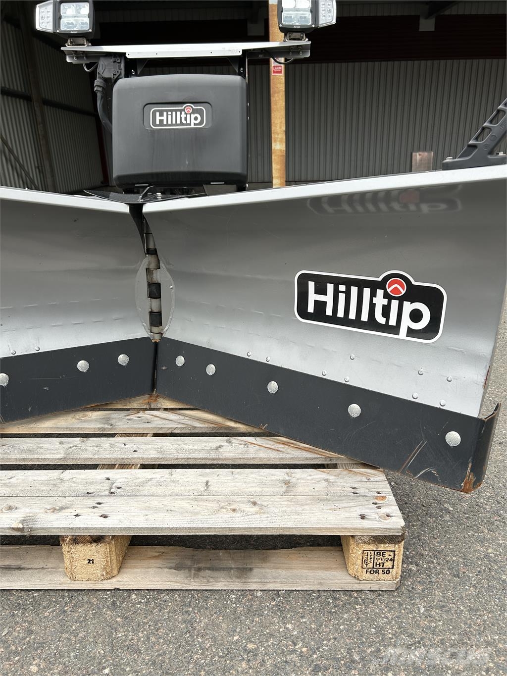 Hilltip 1850 VIKPLOG Sneeuwschuivers en -ploegen