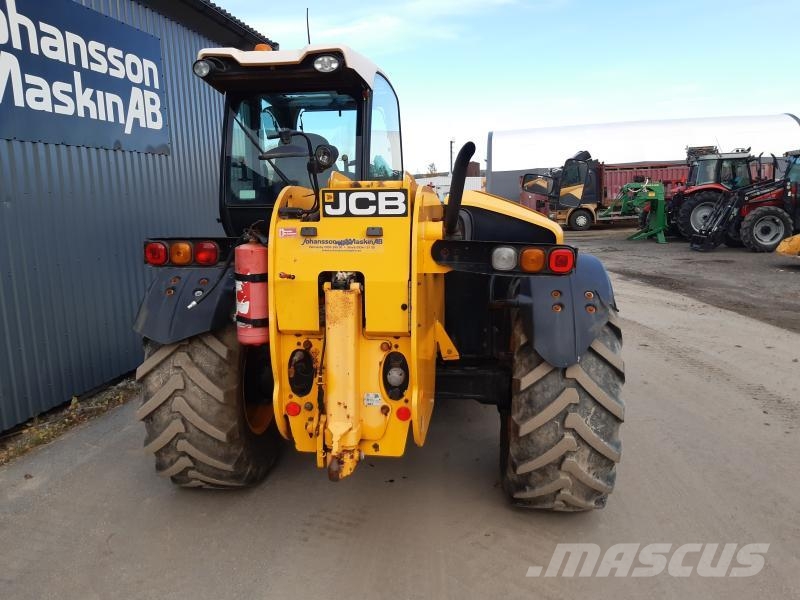 JCB 531-70 TELESKOPLASTARE لوادر بعجل