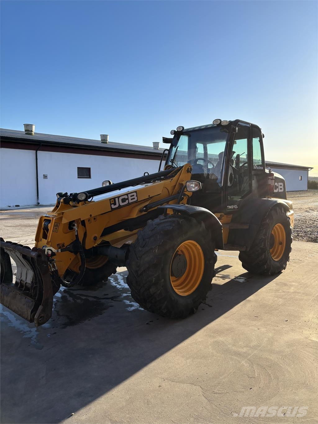 JCB TM310 TELESKOPLASTARE لوادر بعجل