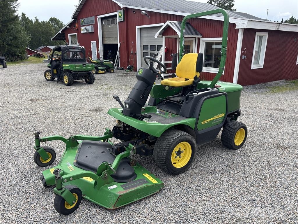 John Deere 1445 Päältäajettavat ruohonleikkurit
