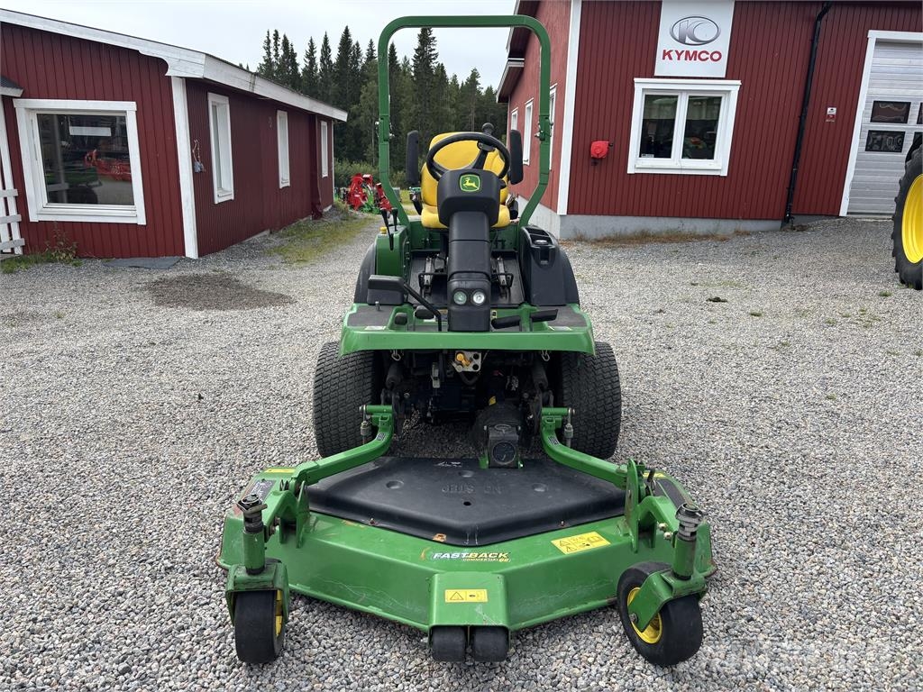 John Deere 1445 Päältäajettavat ruohonleikkurit