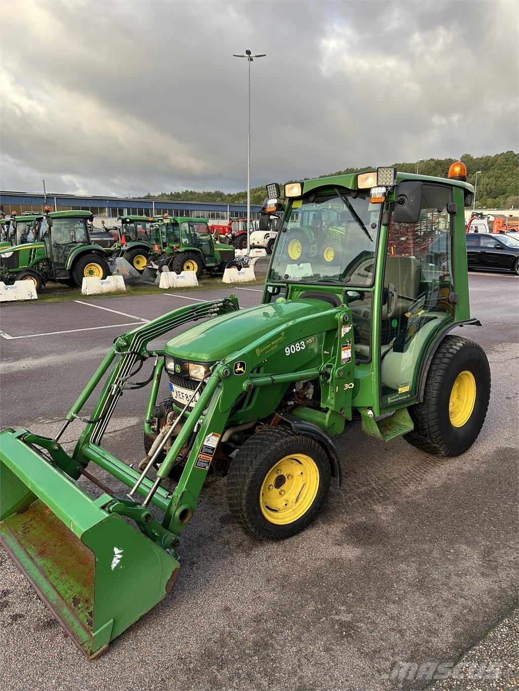 John Deere 2027R KOMPAKTTRAKTOR Manji traktori