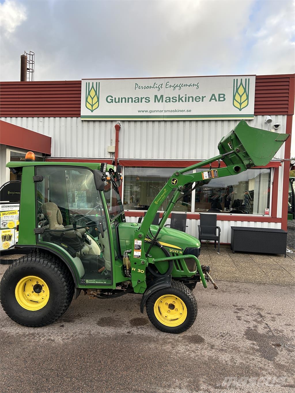 John Deere 2027R KOMPAKTTRAKTOR Manji traktori