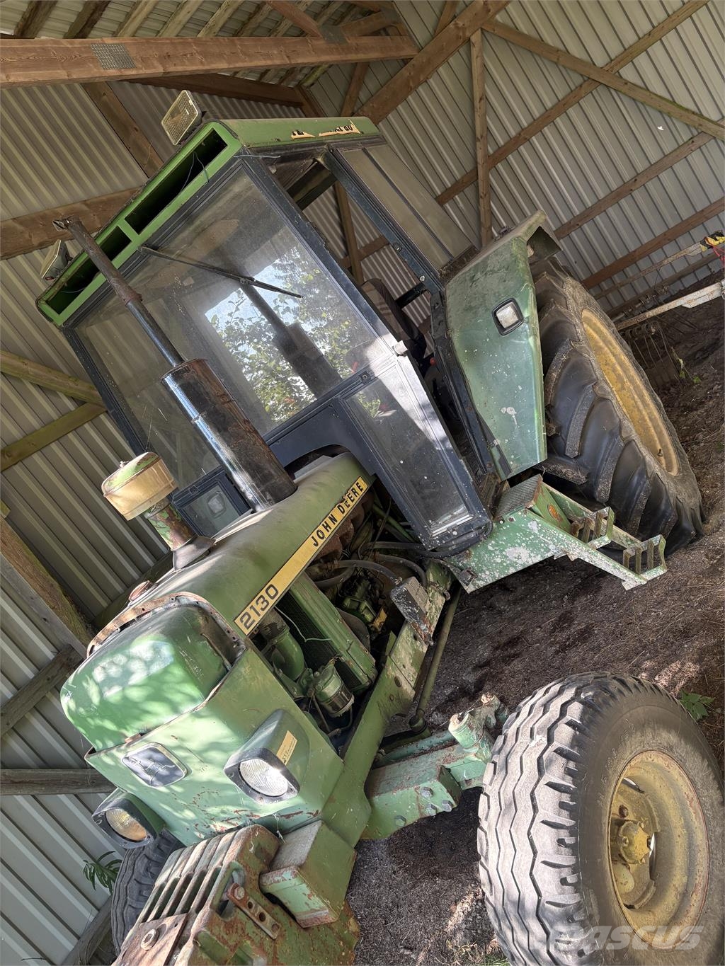 John Deere 2130 Tractoren