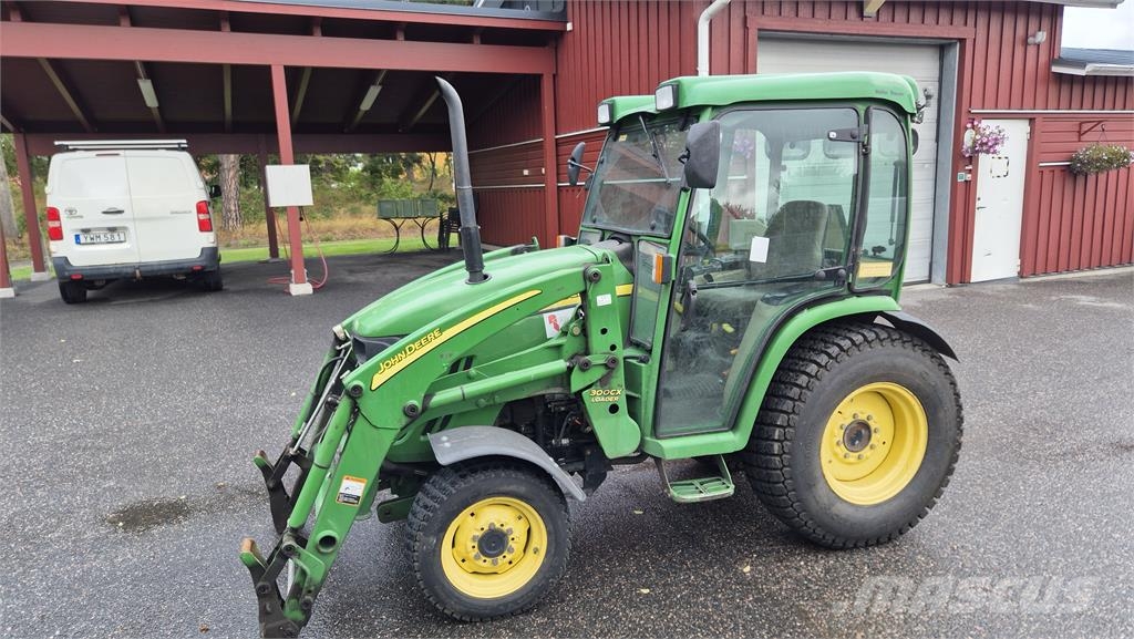 John Deere 3520 KOMPAKTTRAKTOR (KUND) Manji traktori