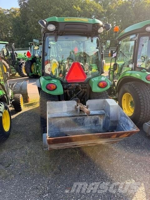 John Deere 3720 KOMPAKTTRAKTOR Manji traktori