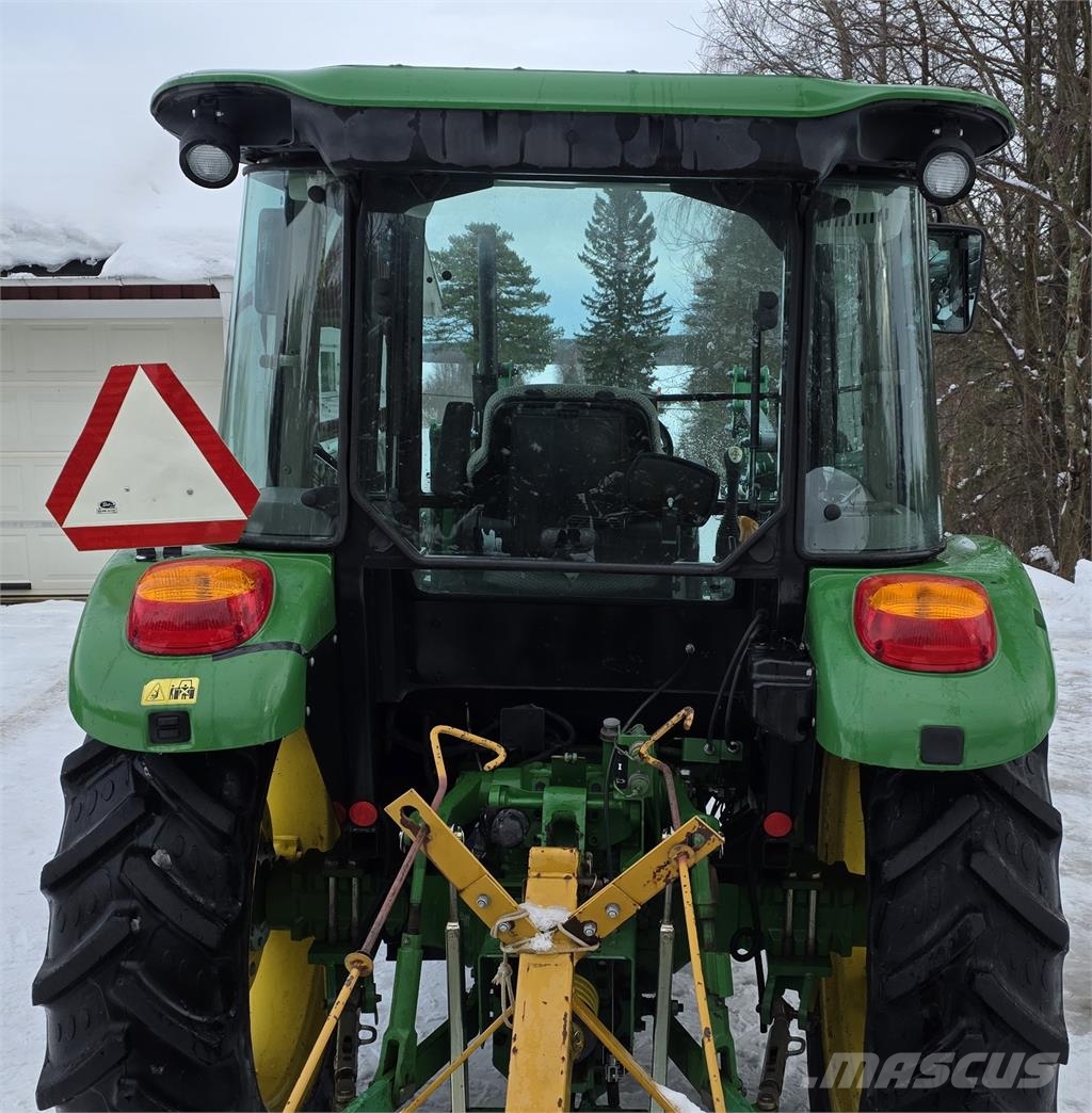John Deere 5075E Traktoren