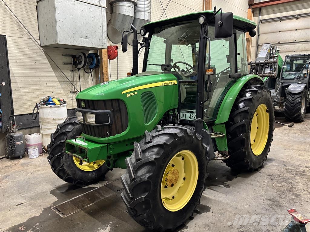 John Deere 5100R 트랙터