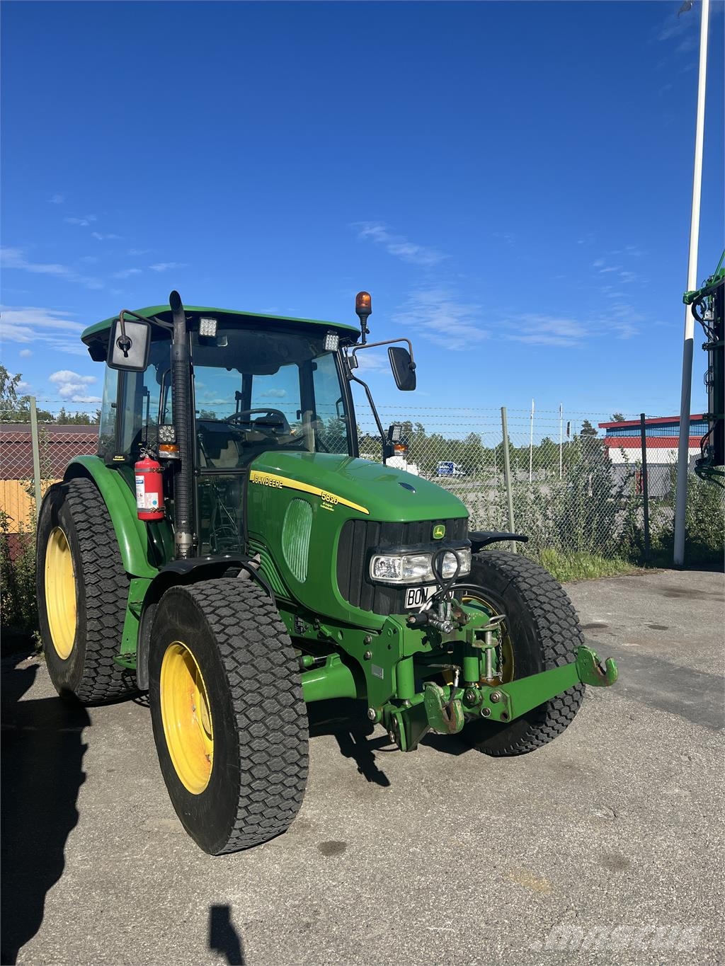 John Deere 5820 Traktorit