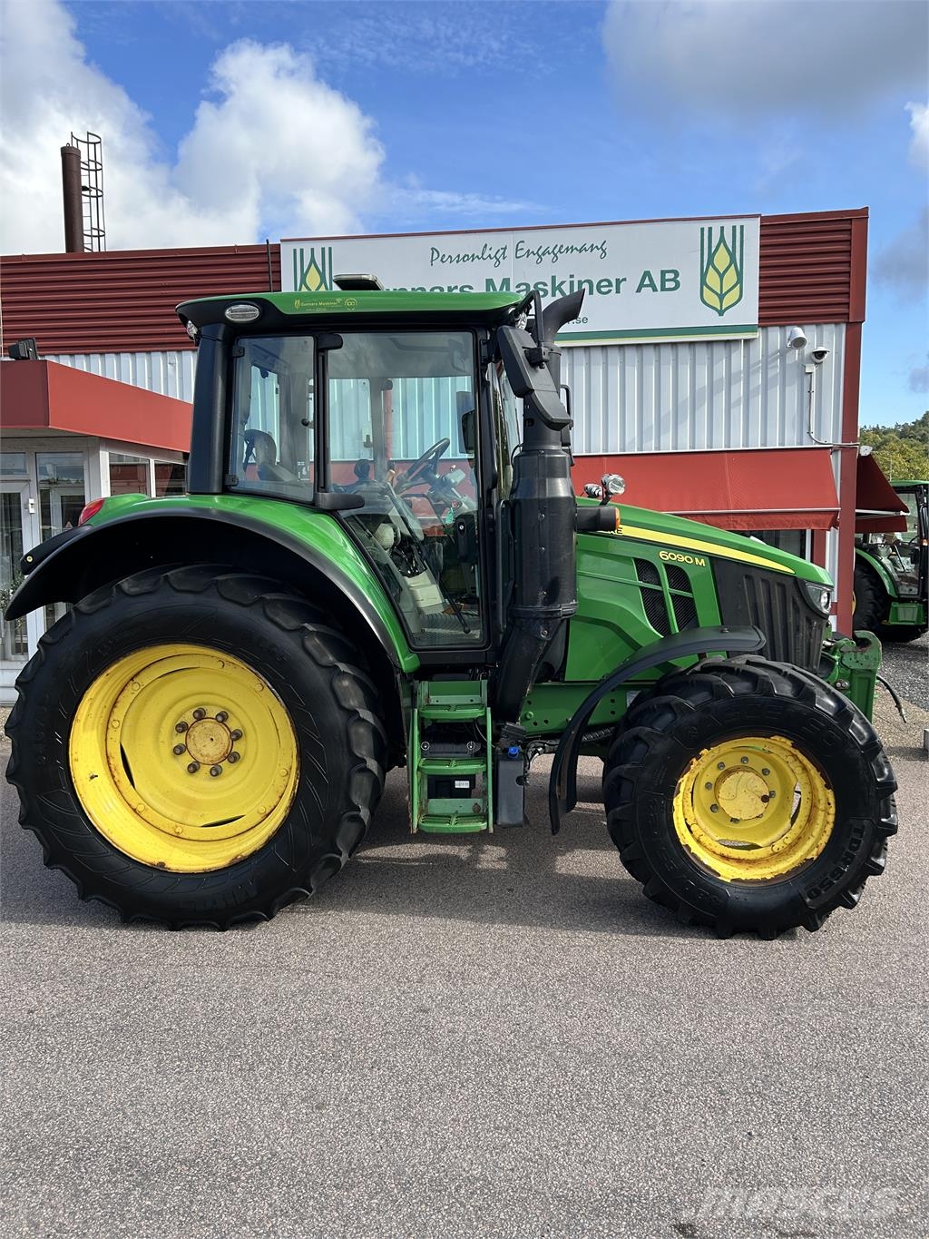 John Deere 6090M AP TRAKTOR STEPNOSE Traktorok