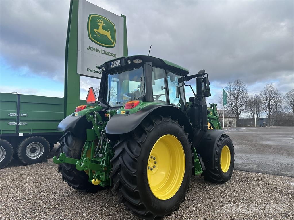 John Deere 6090M m JD 623R LASTARE الجرارات