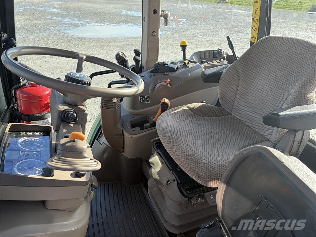 John Deere 6100 MC Traktorer