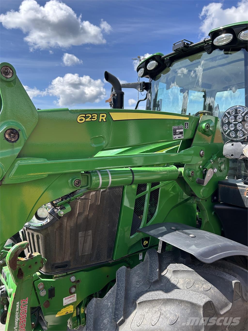 John Deere 6120M TRAKTOR STEPNOSE AQ+ ECO الجرارات