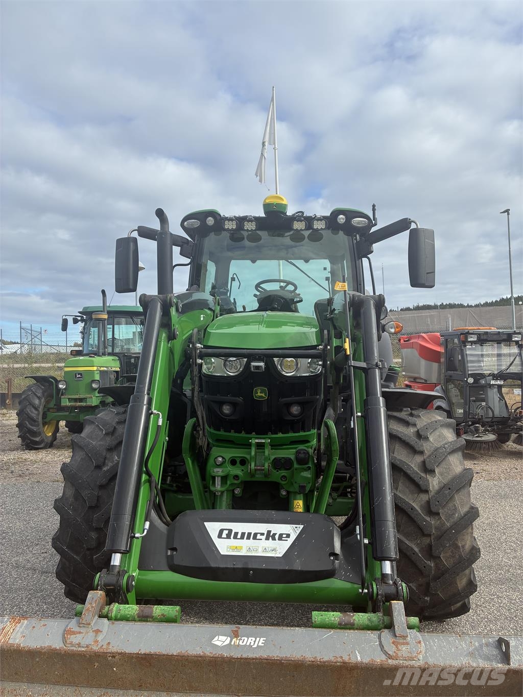 John Deere 6130R AP TRAKTOR 50 KM FR.LYFT Traktorid