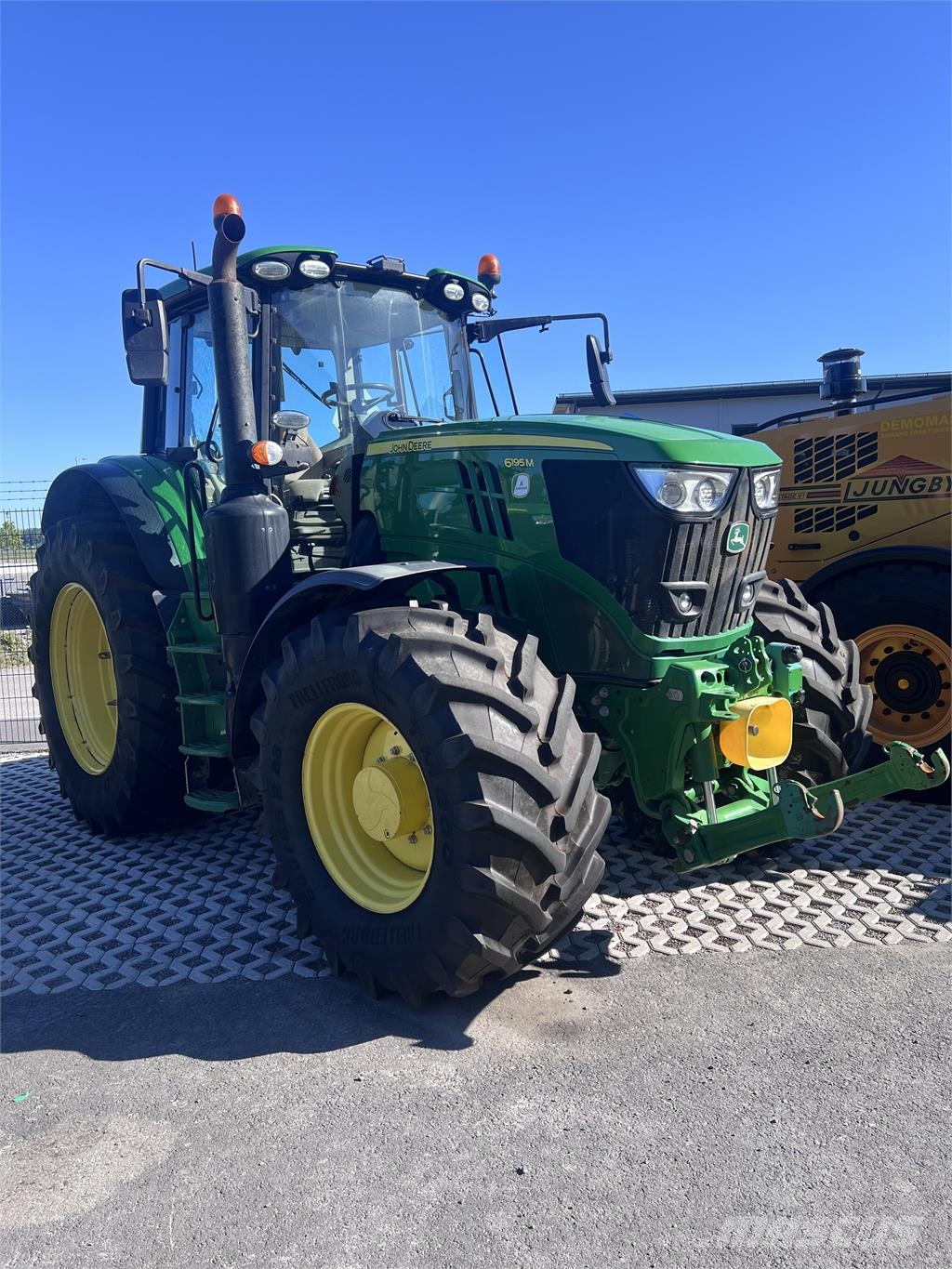 John Deere 6195M Trattori