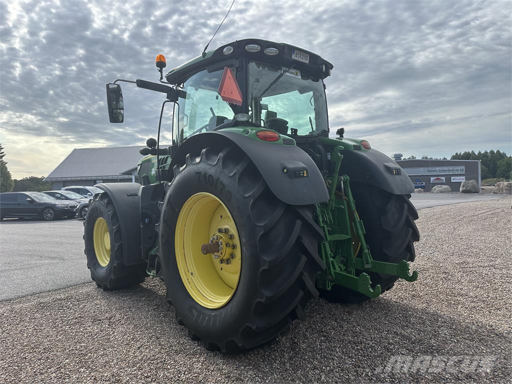 John Deere 6215R Tratores Agrícolas usados