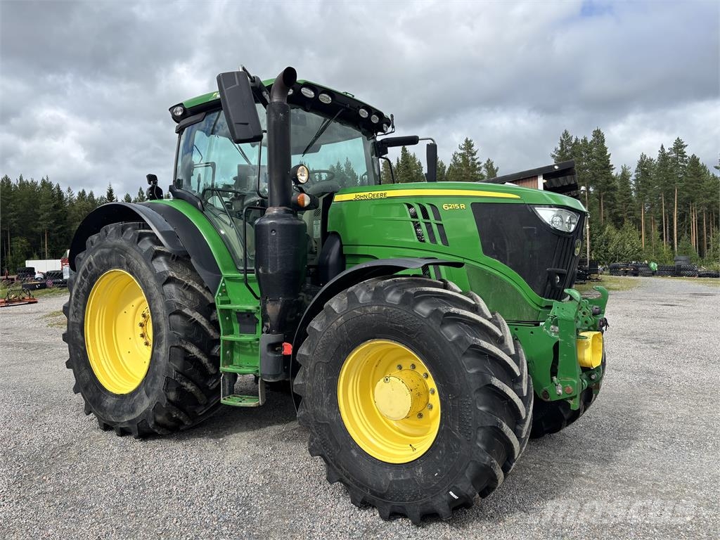 John Deere 6215R Direct Drive الجرارات