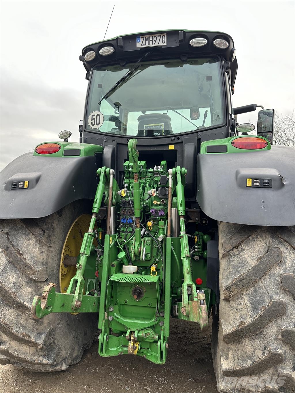 John Deere 6250R الجرارات