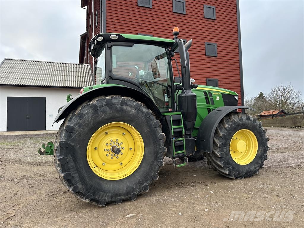 John Deere 6250R الجرارات