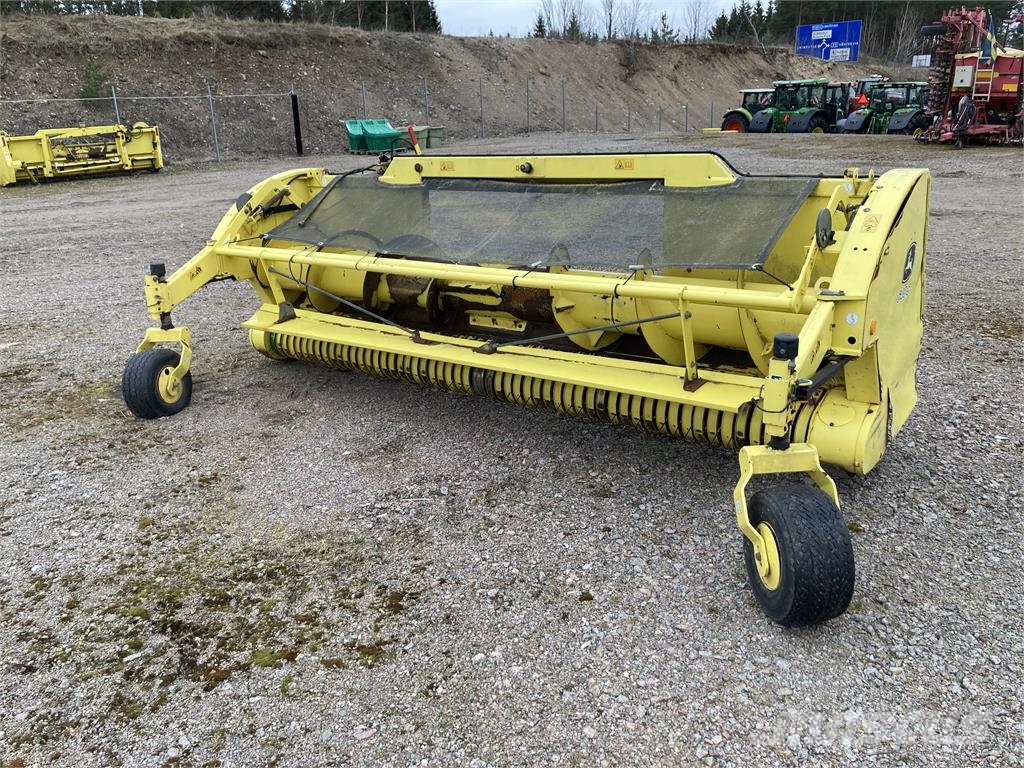 John Deere 640C Pick-up Accessori per macchine da fieno e foraggio