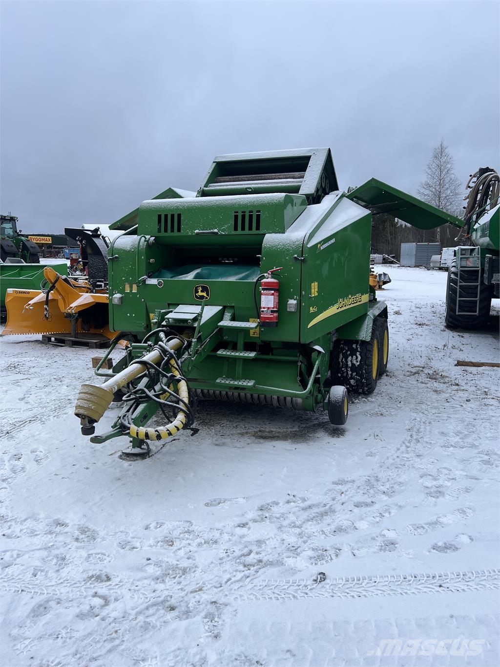 John Deere 678 Rundbalspress Muu silokoristustehnika