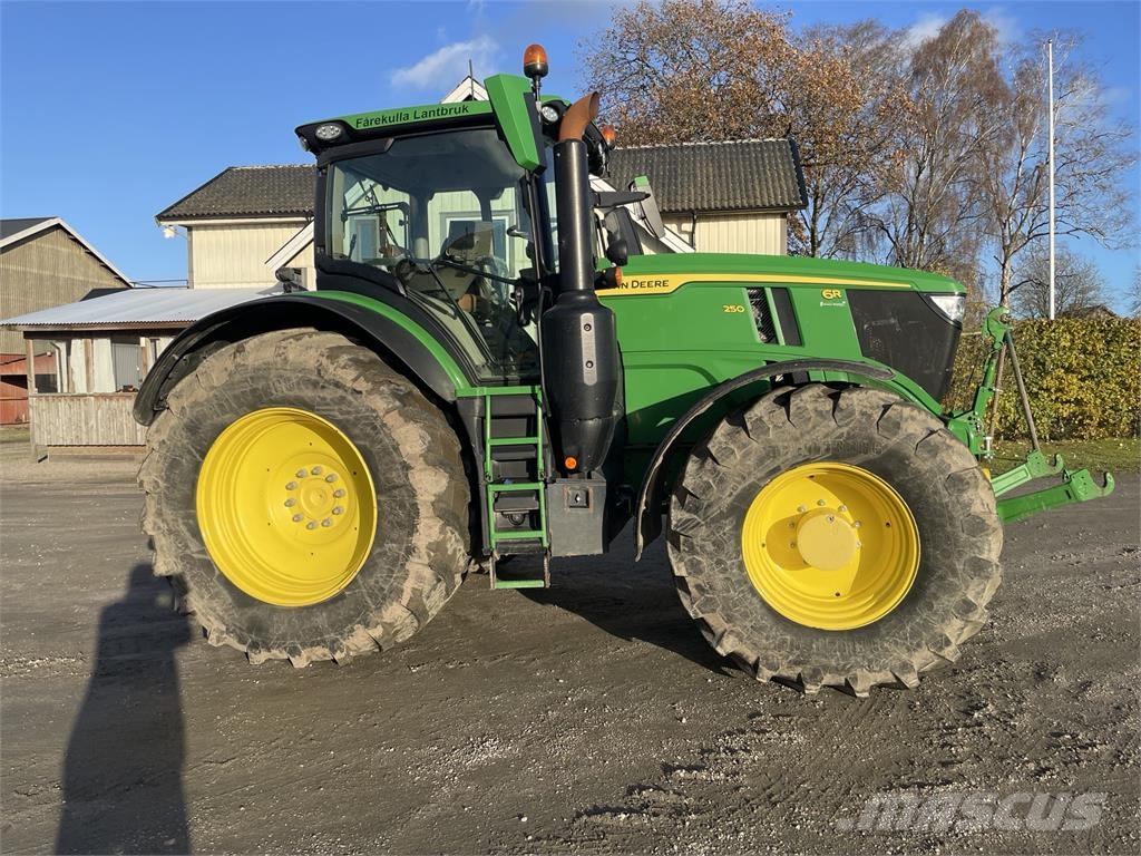 John Deere 6R 250 C-PRO TRAKTOR 50 KM Traktori