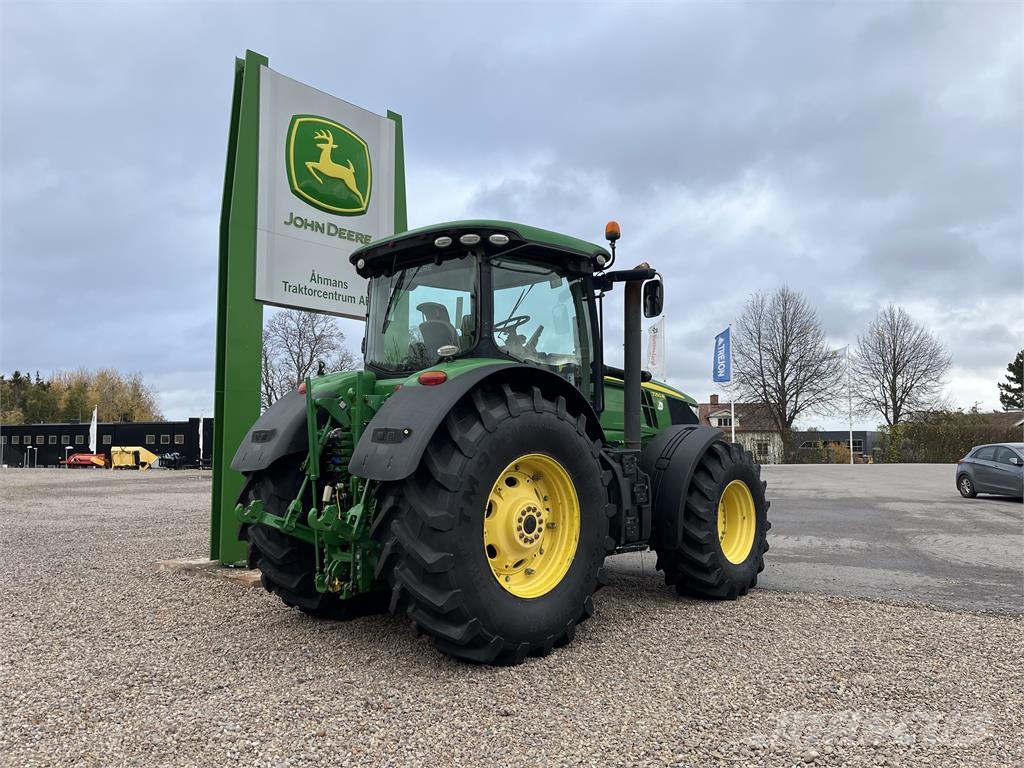 John Deere 7250R Traktori