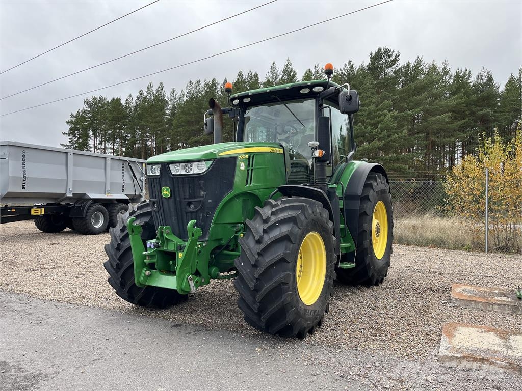 John Deere 7250R Traktori