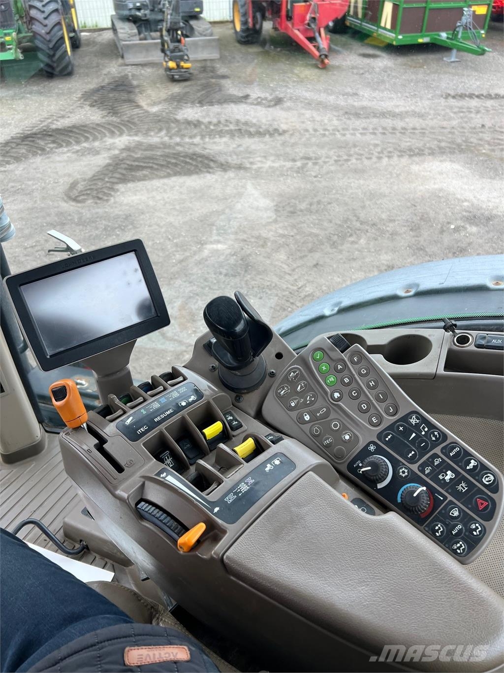 John Deere 7280R TRAKTOR FR.LYFT Traktorji
