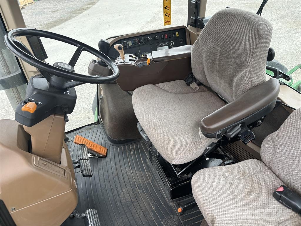 John Deere 7820 트랙터