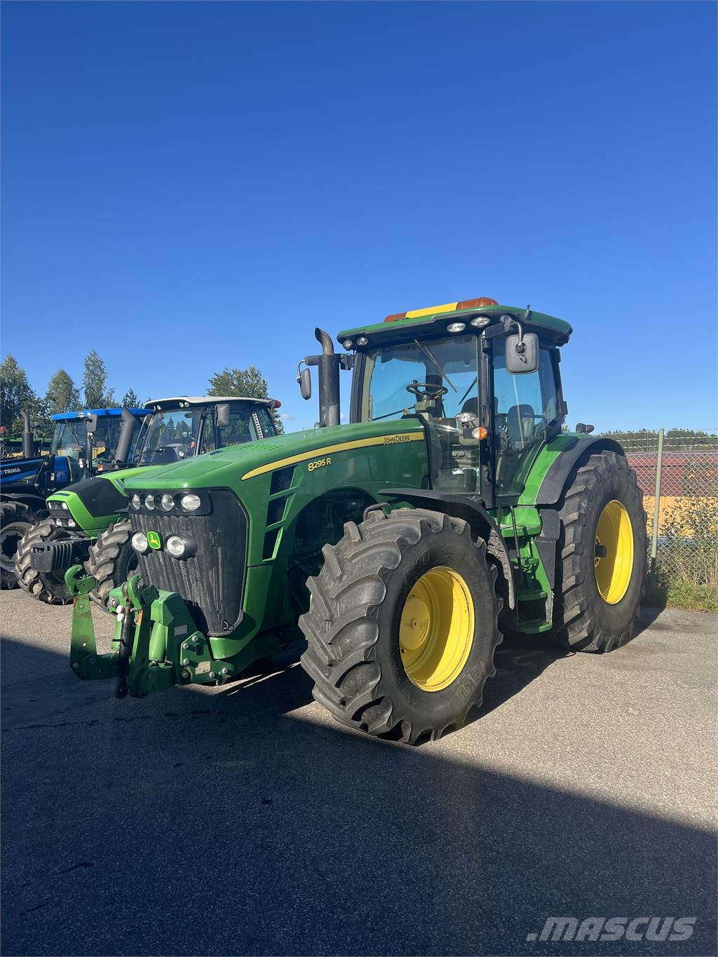 John Deere 8295R الجرارات