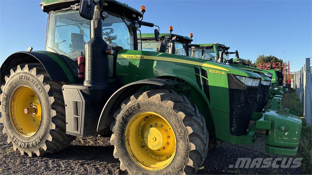 John Deere 8320R E23 TRAKTOR Tractors