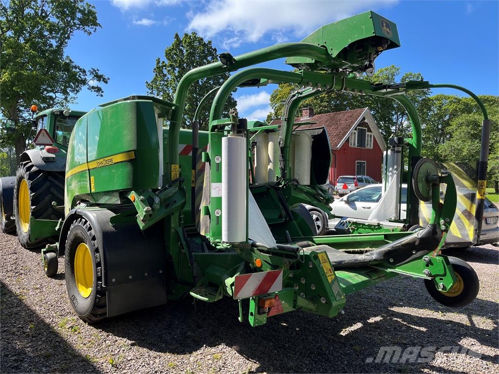 John Deere C441R INPLASTARPRES Ruloonpressid