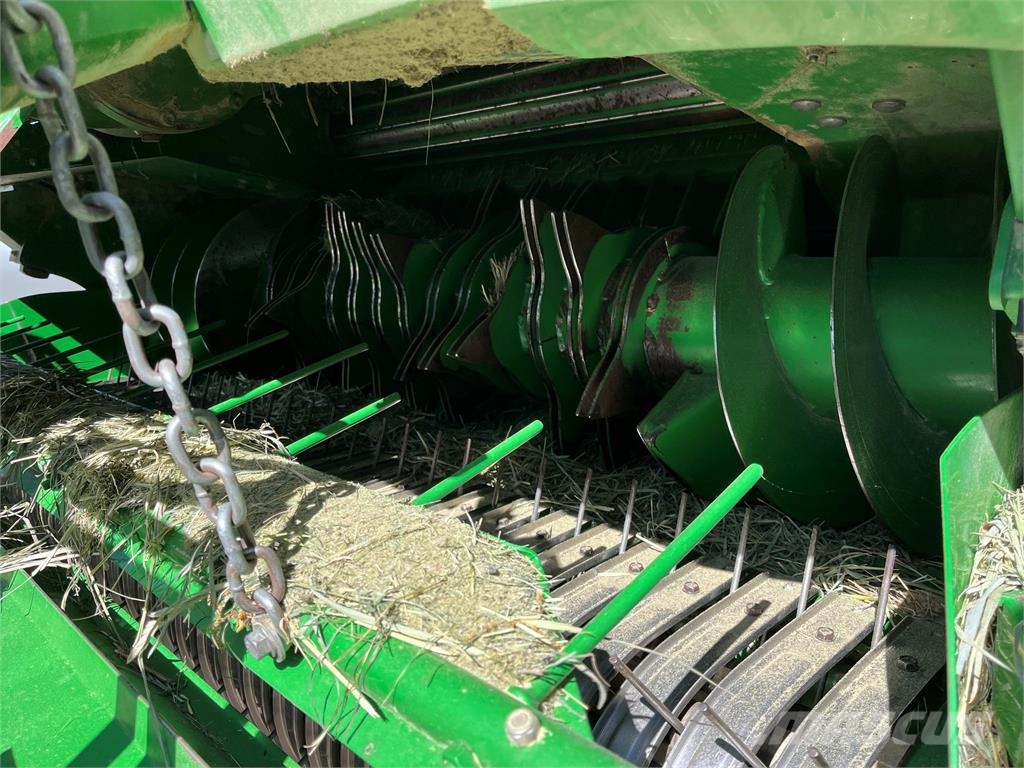 John Deere C441R INPLASTARPRES Ruloonpressid