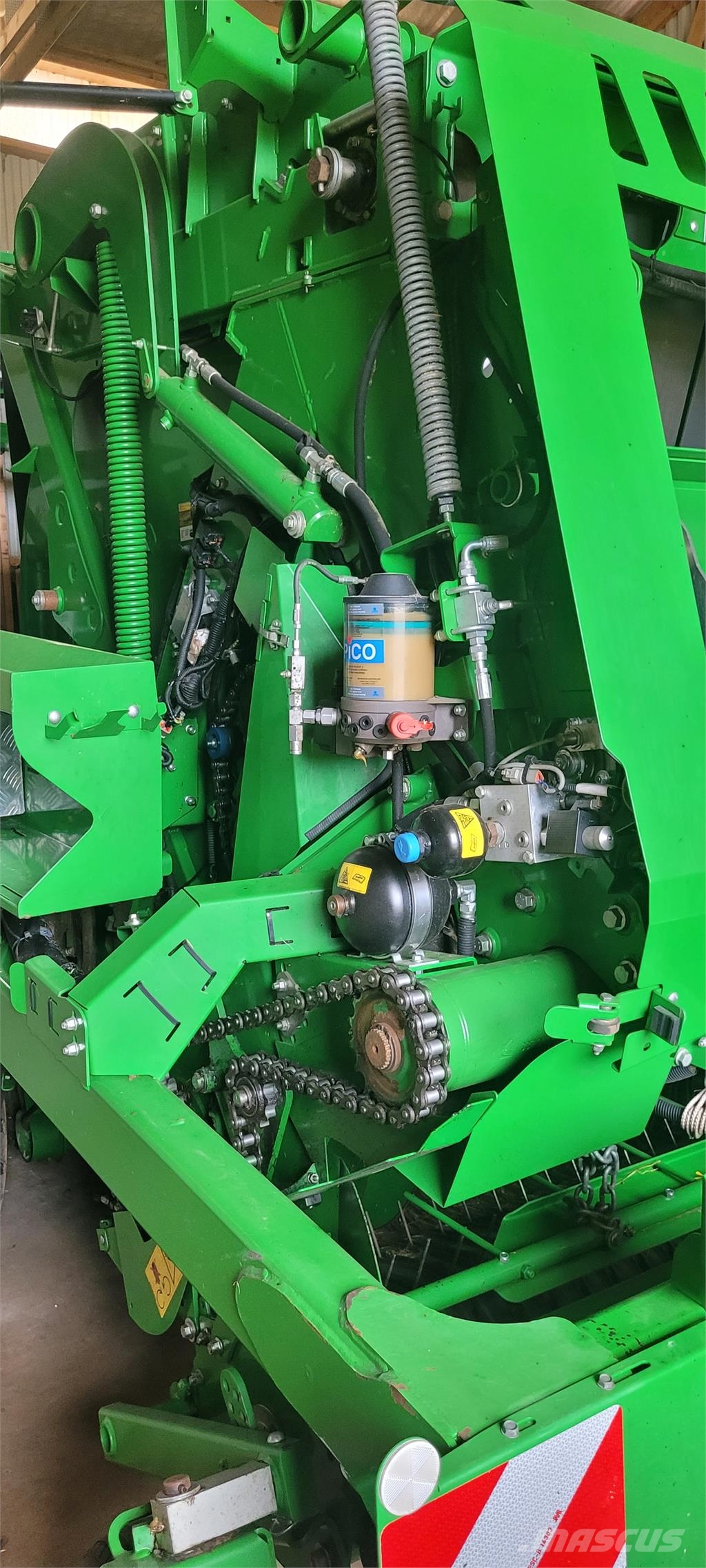John Deere C451R INPLASTARPRESS محزمات مستديرة
