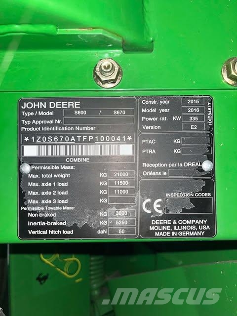 John Deere S670 SKÖRDETRÖSKA 30 FOT Mietitrebbiatrici
