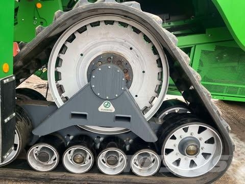 John Deere S670 SKÖRDETRÖSKA 30 FOT Mietitrebbiatrici