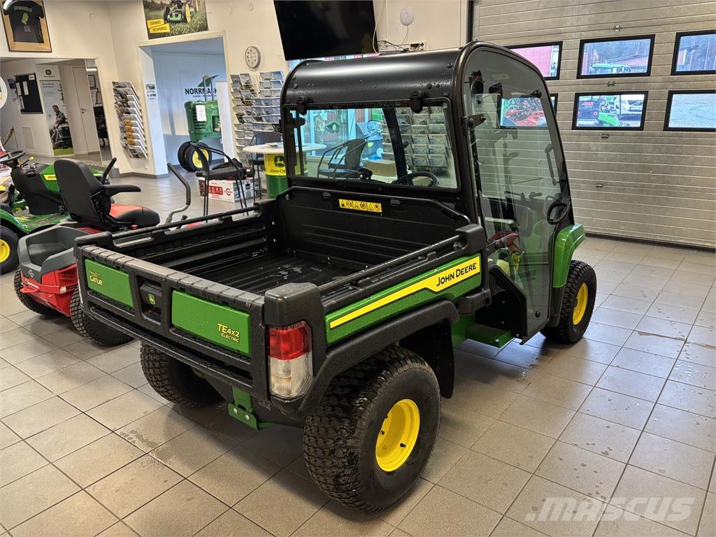John Deere TE Gator -2023 معدات العناية بالأرض - غير ذلك