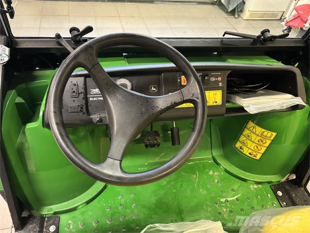 John Deere TE Gator -2023 معدات العناية بالأرض - غير ذلك