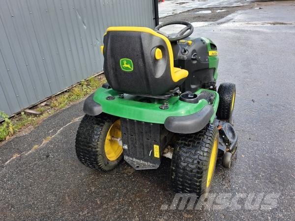 John Deere TRÄDGÅRDSTRAKTOR ركوب الحشائش