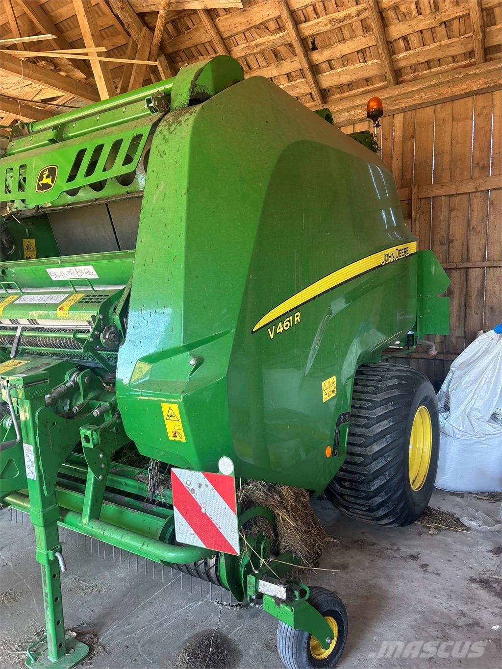 John Deere V461R RUNDBALSPRESS 13 KNIVAR Round balers