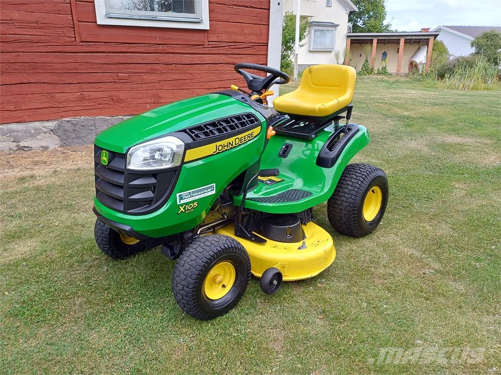 John Deere X105 TRÄDGÅRDSTRAKTOR معدات العناية بالأرض - غير ذلك